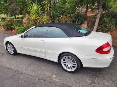 Used 2009 Mercedes-Benz CLK 350 Cabriolet image 10