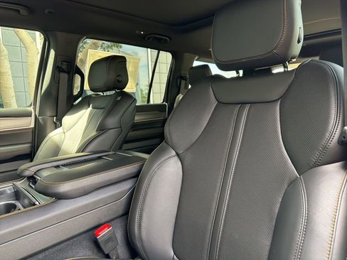 New 2026 Jeep Grand Wagoneer 4WD image 33