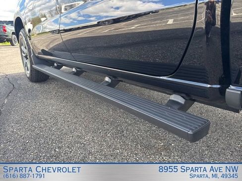 Used 2025 Chevrolet Silverado 1500 LT AWD/4WD image 13