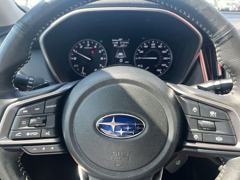 Used 2025 Subaru Outback Limited AWD/4WD image 16