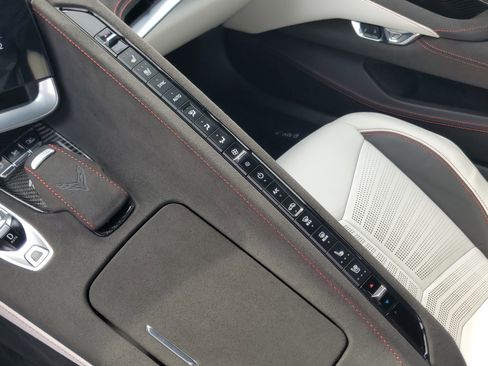 Used 2023 Chevrolet Corvette Stingray Premium Conv image 17