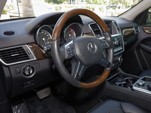Used 2015 Mercedes-Benz ML 250 BlueTEC 4MATIC image 39