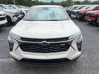 New 2026 Chevrolet Trax RS w/ Sunroof Package FWD video 2
