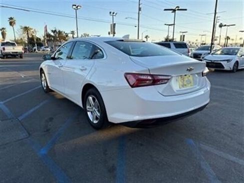 Used 2022 Chevrolet Malibu LT image 7