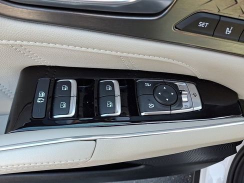 Used 2023 Kia Sorento SX image 27