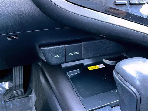 Used 2024 Toyota Camry XSE FWD image 16