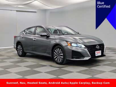 Used 2023 Nissan Altima 2.5 SV w/ SV Premium Package