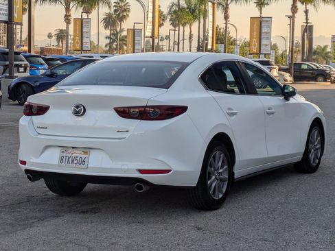 Used 2021 MAZDA MAZDA3 s image 5