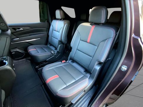 Used 2026 Chevrolet Traverse RS w/ LPO, Floor Liner Package FWD image 20