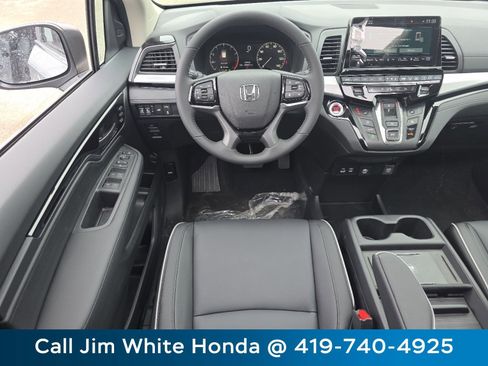 New 2026 Honda Odyssey Touring image 25