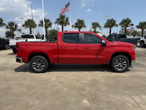 New 2026 Chevrolet Silverado 1500 LT w/ Z71 Off-Road Package image 10