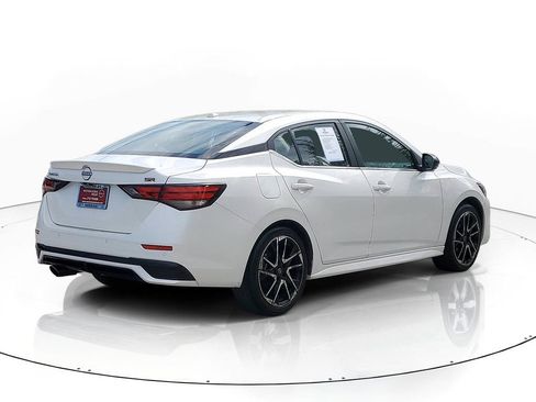 Used 2024 Nissan Sentra SR FWD image 4