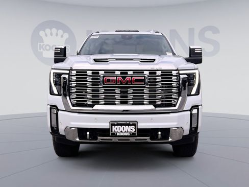 New 2026 GMC Sierra 3500 Denali image 10