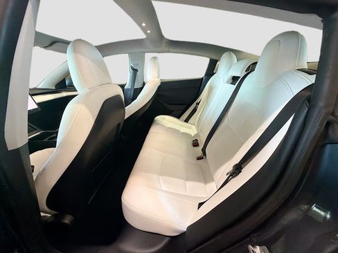 Used 2021 Tesla Model 3 Performance AWD/4WD image 29