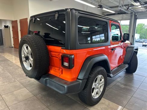 Used 2018 Jeep Wrangler Sport AWD/4WD image 12