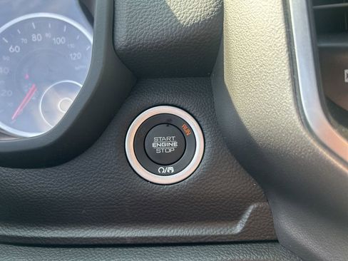 New 2026 RAM 1500 4x4 Crew Cab image 22