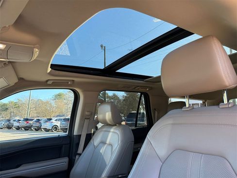 Used 2024 Ford Expedition Max Limited image 20