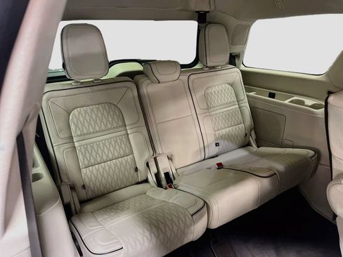 Used 2024 Lincoln Navigator Black Label AWD/4WD image 29