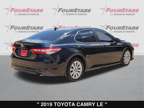 Used 2019 Toyota Camry LE FWD image 4