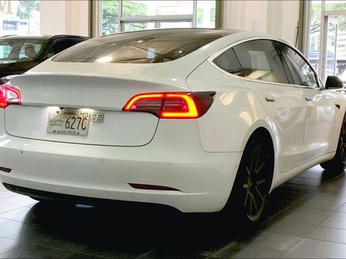 Used 2018 Tesla Model 3 image 6