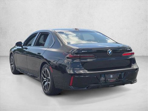New 2026 BMW 740i xDrive w/ Premium Package AWD/4WD image 8