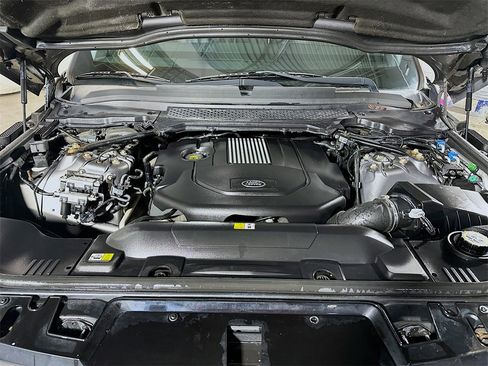 Used 2016 Land Rover Range Rover Sport SE image 29