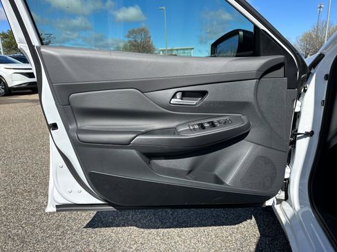 New 2026 Nissan Sentra SV w/ SV Convenience Package image 10