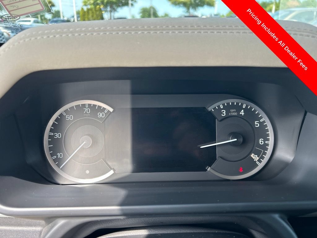 Used 2023 Land Rover Defender 90 S AWD/4WD image 9