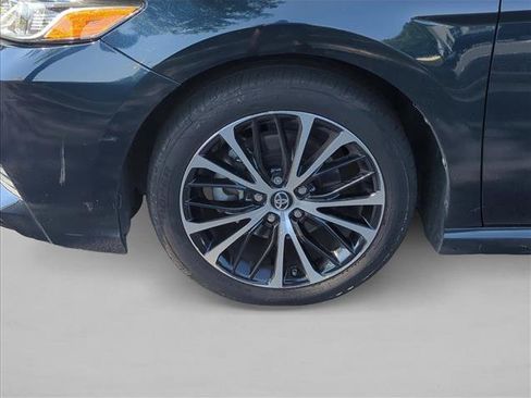 Certified 2019 Toyota Camry SE FWD image 30