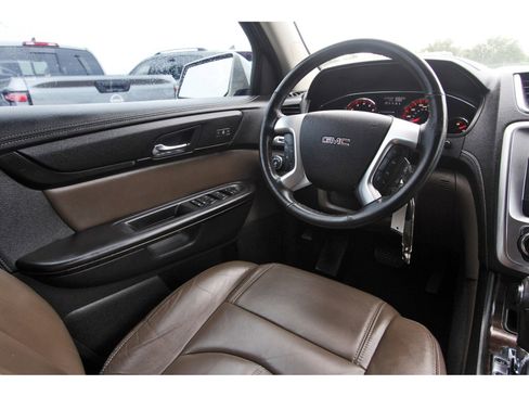 Used 2017 GMC Acadia Limited SLT FWD image 11