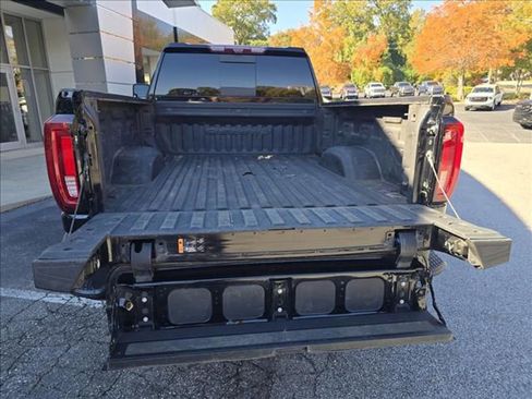 Used 2021 GMC Sierra 3500 Denali w/ Denali Ultimate Package image 10