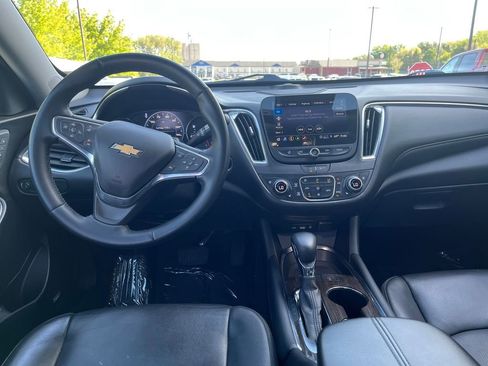 Used 2024 Chevrolet Malibu LT FWD image 14