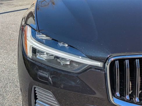 Certified 2023 Volvo XC60 B5 Ultimate w/ Protection Package Premier image 10