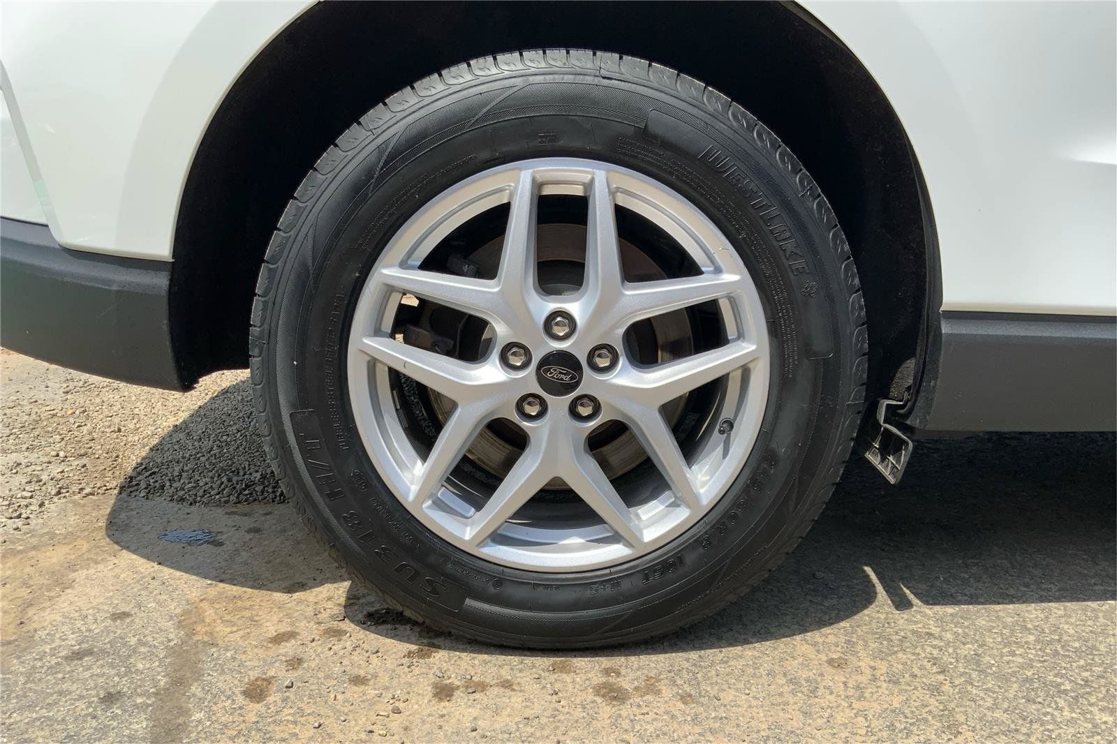 Used 2024 Ford Edge SEL AWD/4WD image 28
