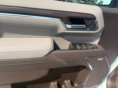 New 2026 GMC Sierra 1500 SLT w/ SLT Premium Plus Package AWD/4WD image 17