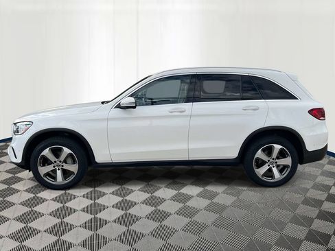 Used 2022 Mercedes-Benz GLC 300 4MATIC w/ Premium Package Lite image 2