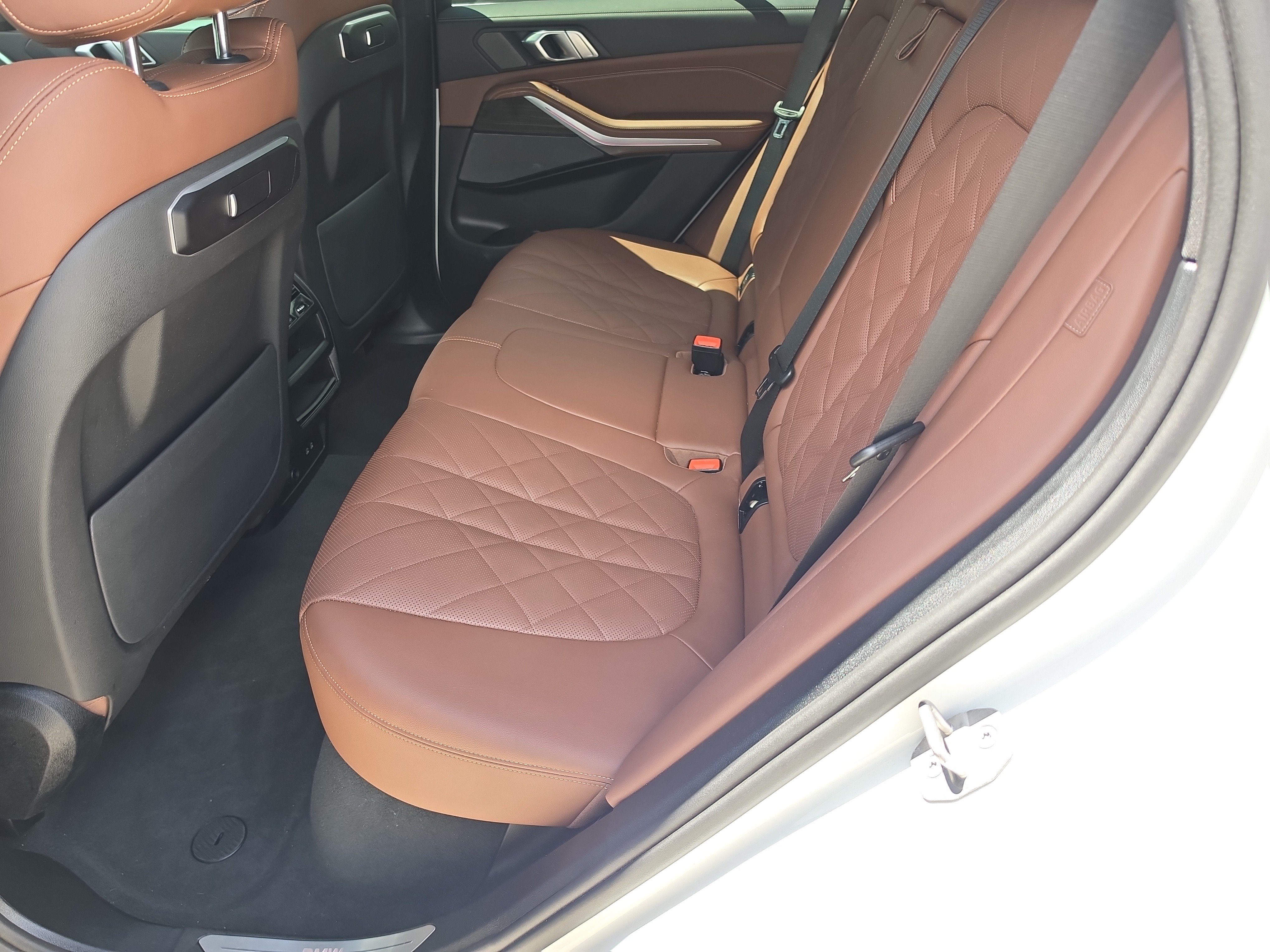 Used 2024 BMW X5 sDrive40i w/ Premium Package RWD image 18