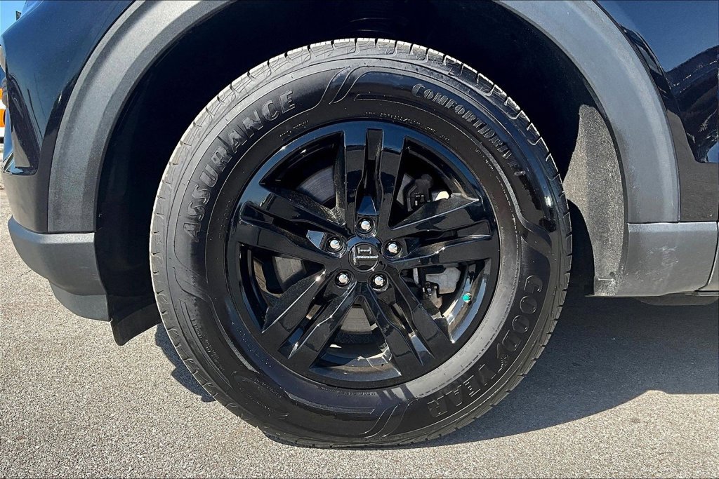 Used 2023 Ford Explorer XLT AWD/4WD image 7