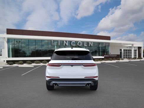 New 2026 Lincoln Corsair Premiere FWD image 5
