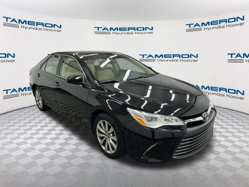 Used 2015 Toyota Camry XLE FWD image 7