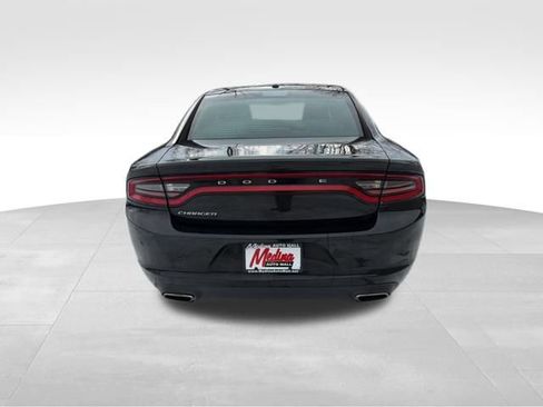 Used 2015 Dodge Charger SE w/ Popular Equipment Group image 6