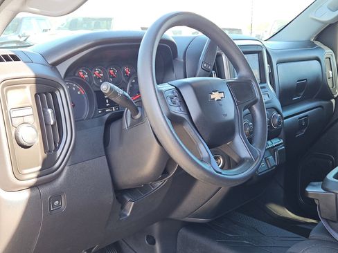 Used 2023 Chevrolet Silverado 1500 Custom image 10