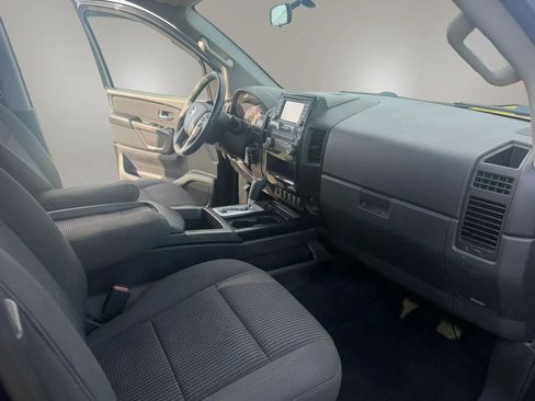 Used 2015 Nissan Titan SV w/ SV Value Truck Package RWD image 15