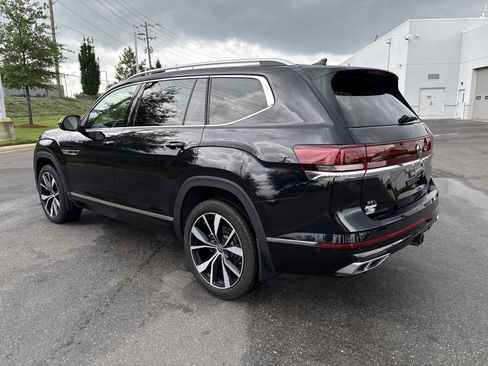Used 2024 Volkswagen Atlas SEL Premium R-Line AWD/4WD image 7
