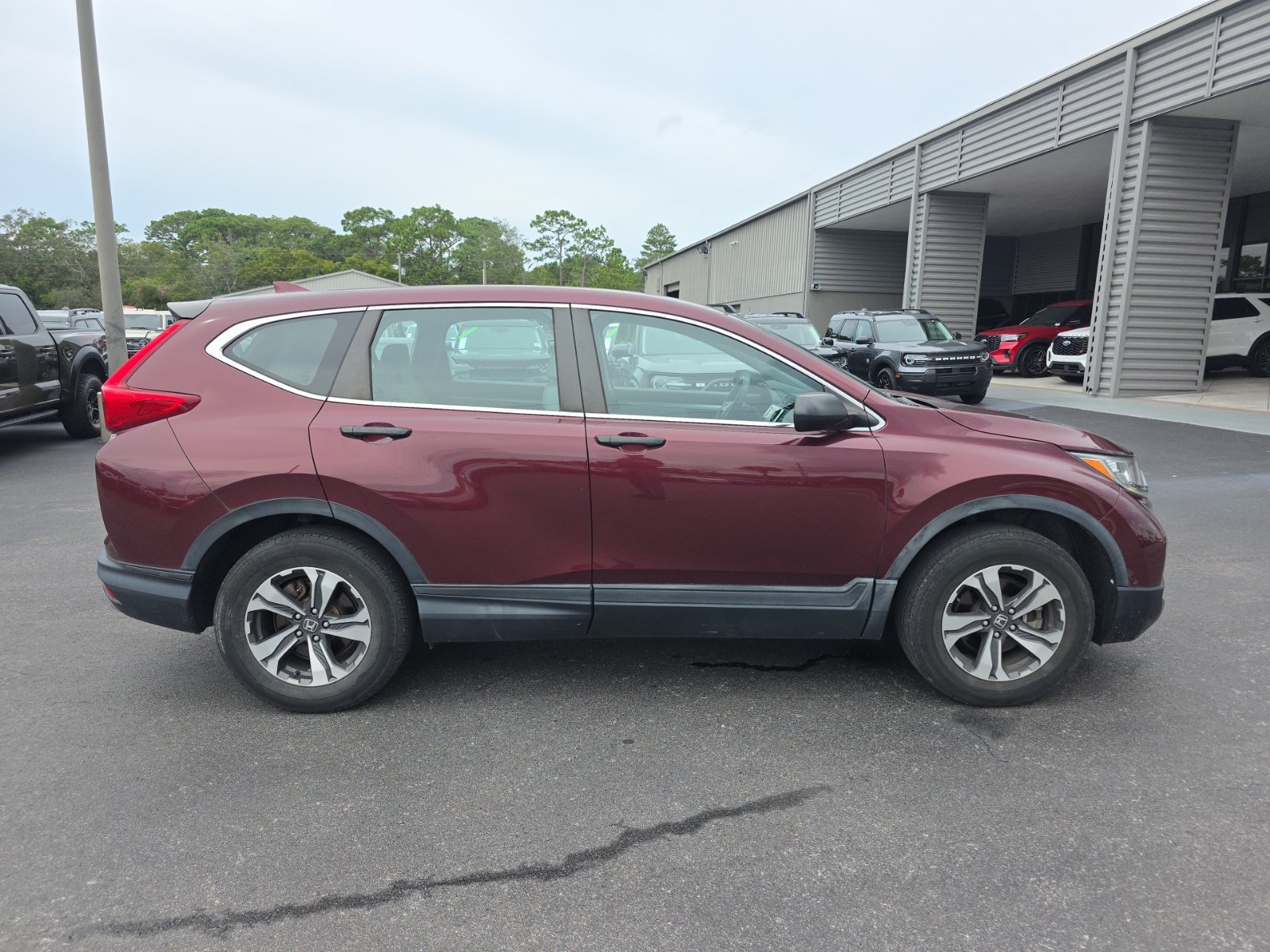 Used 2019 Honda CR-V LX image 3