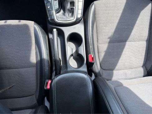 Used 2022 Kia Seltos S AWD/4WD image 16