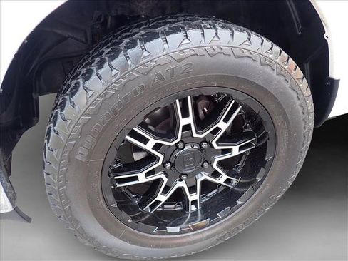 Used 2016 RAM 1500 Classic SLT AWD/4WD image 7