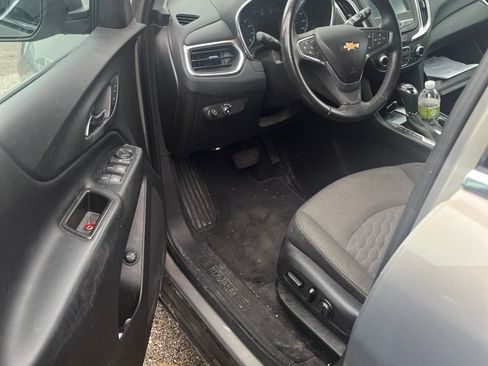 Used 2018 Chevrolet Equinox LT FWD image 4