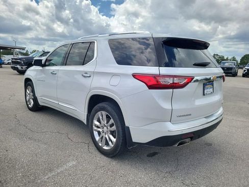 Used 2021 Chevrolet Traverse High Country FWD image 3