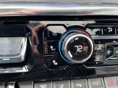 New 2025 GMC Sierra 2500 Denali w/ Denali Reserve Package image 18